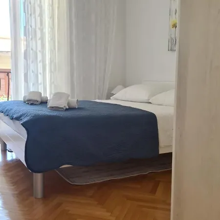 Apartment Marivo *
